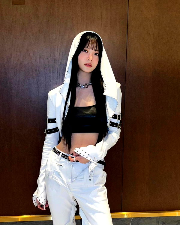 hhh.e_c.v instagram image archive image