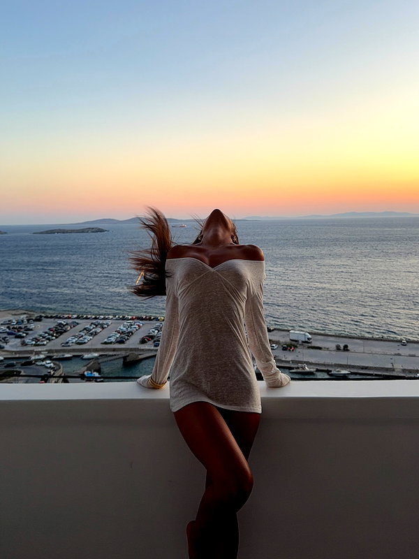 oliviaphillipps instagram image archive image
