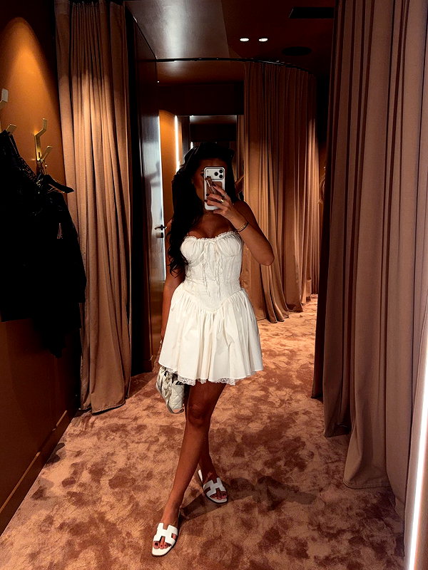 zoeliss instagram image archive image