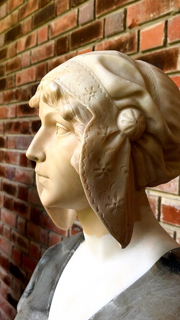 jadelaverne archive image