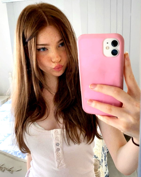 dollyemi instagram image archive image