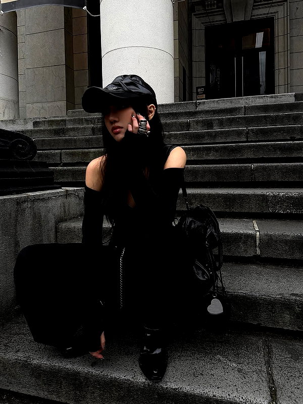a.tinn___ archive image