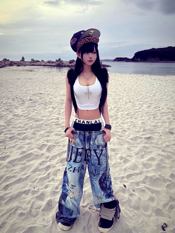 9unxx7 instagram image archive image