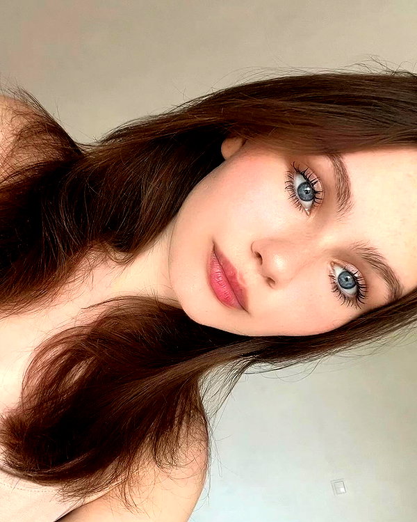 baddiesessence instagram image archive image