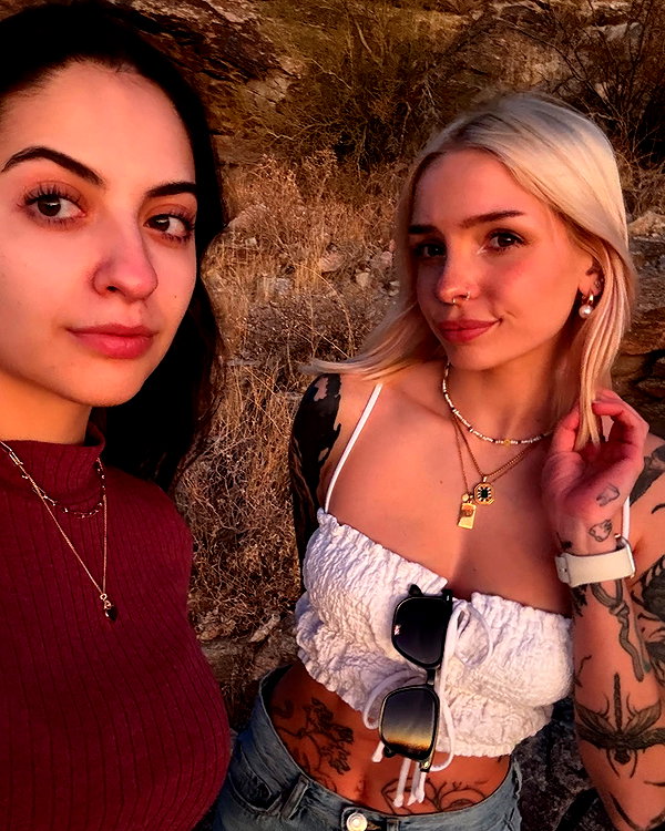 peachtoot.plz instagram image archive image