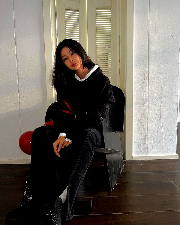 ll.lu1s instagram image archive image