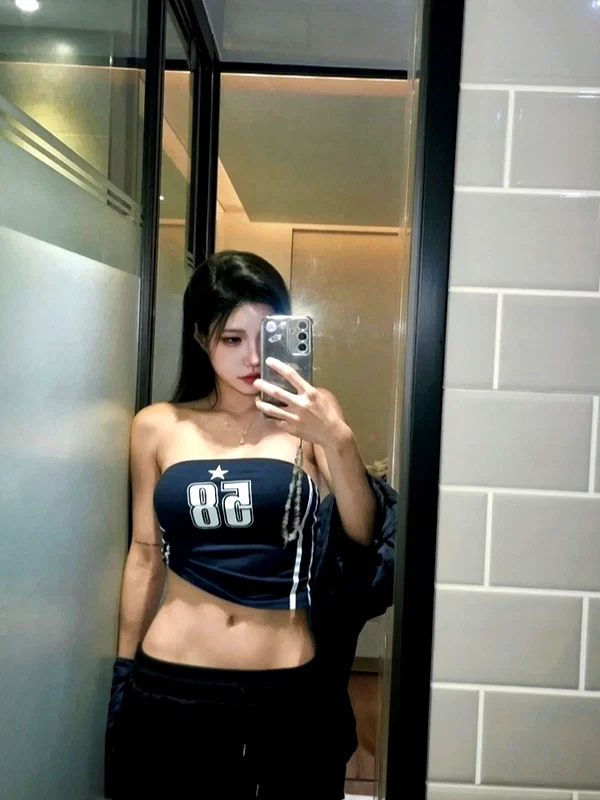 bora__look instagram image archive image