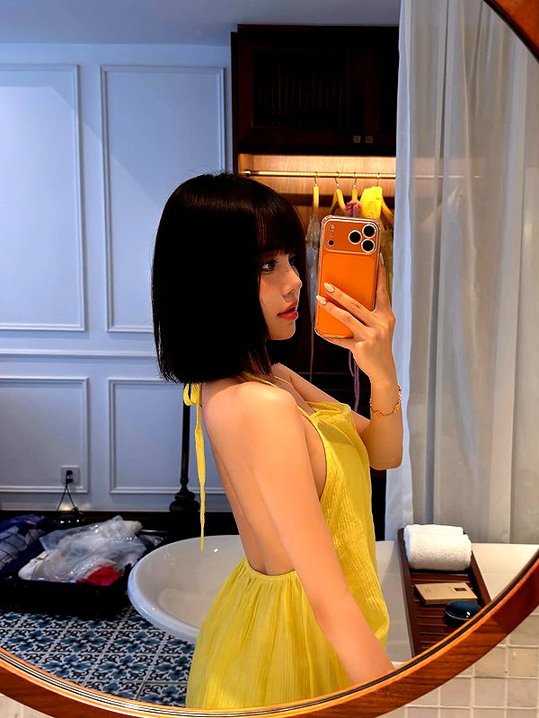 lyhythuedoxinh instagram image archive image