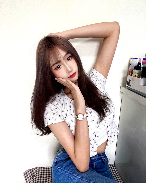 lai_931201 instagram image archive image