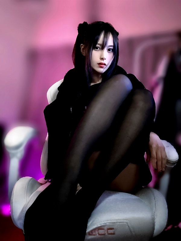 yamikumo_leisa instagram image archive image