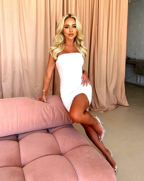 allieauton instagram image archive image