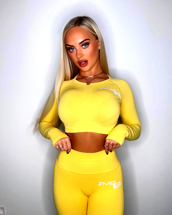 rhiannonbluee instagram image archive image