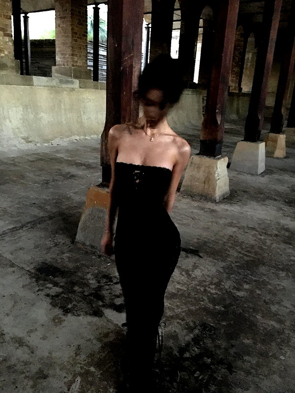 Archived image from @deanapourian on Instagram