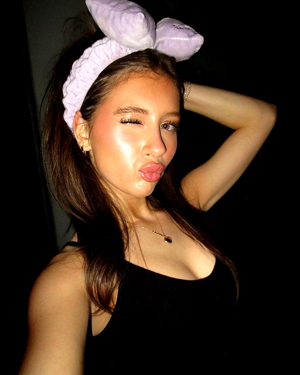 ellianawalmsley instagram image archive image