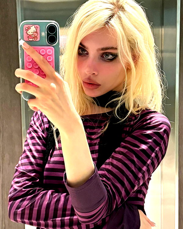 anya4everr instagram image archive image