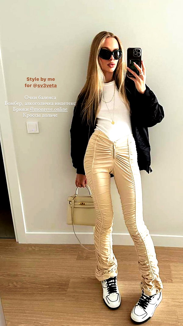 kkwwwv instagram image archive image