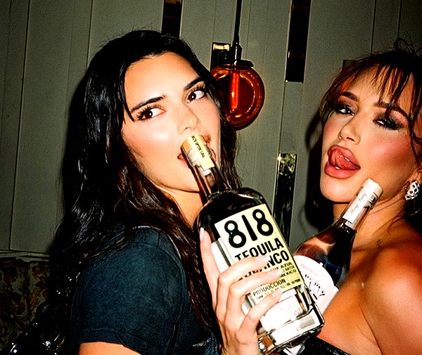 staskaranikolaou instagram image archive image