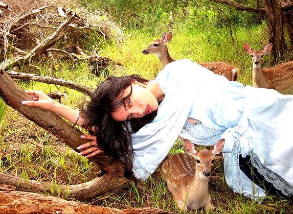 ellachristo instagram image archive image