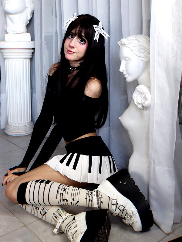 jadelaverne instagram image archive image
