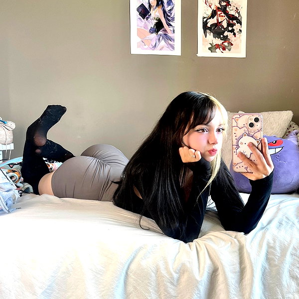mia4rentz instagram image archive image