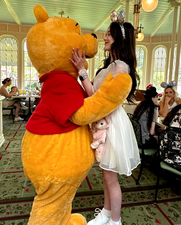 1uvgabi instagram image archive image