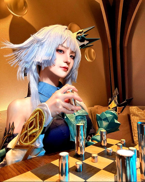 miee_cos instagram image archive image