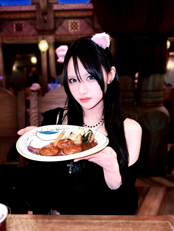 yamikumo_leisa instagram image archive image