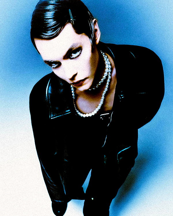 kkwwwv instagram image archive image