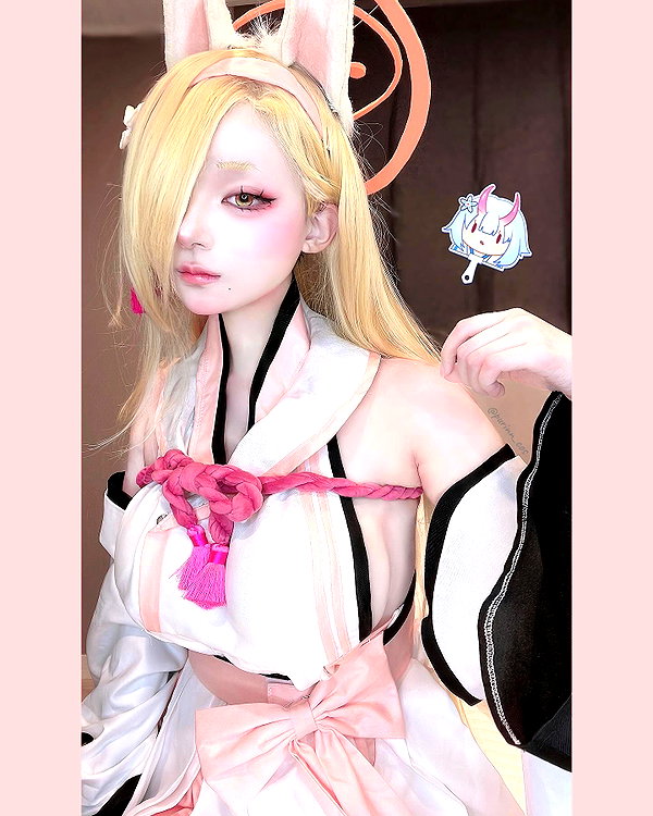 purinn_cos instagram image archive image