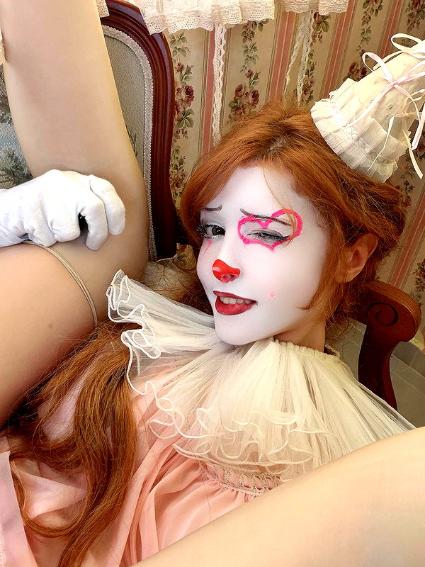 elowen.fawn instagram image archive image