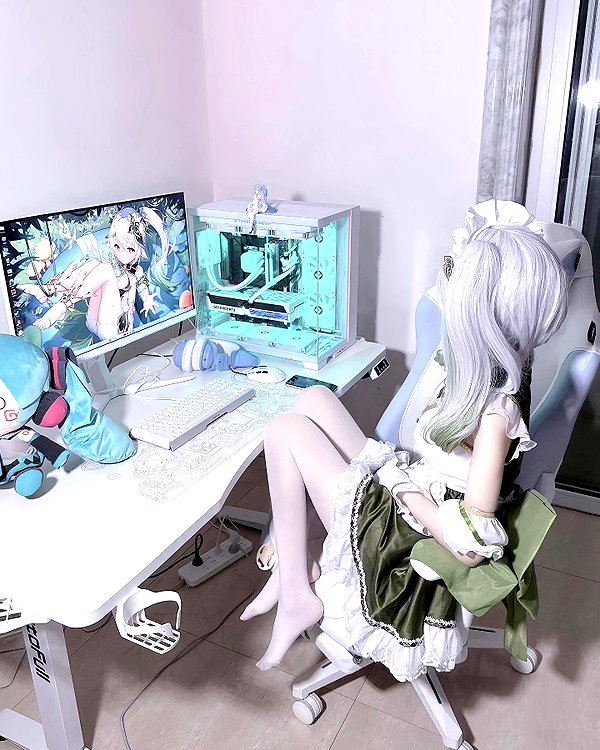 gallery_cosplayer instagram image archive image