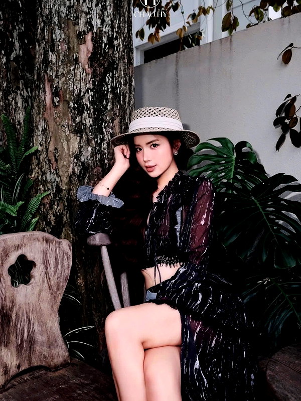 lyhythuedoxinh instagram image archive image