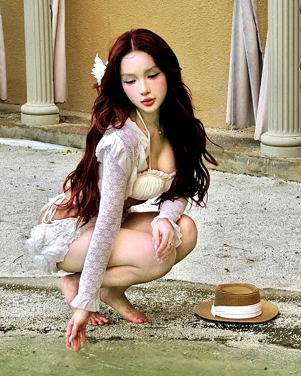 lyhythuedoxinh instagram image archive image