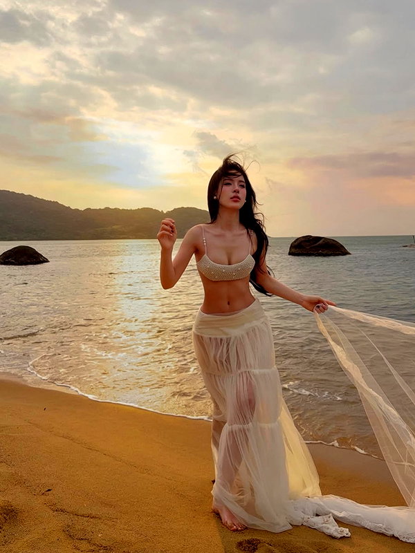 lyhythuedoxinh instagram image archive image