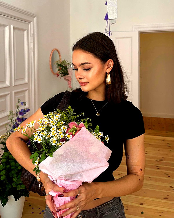 emmaaurora instagram image archive image