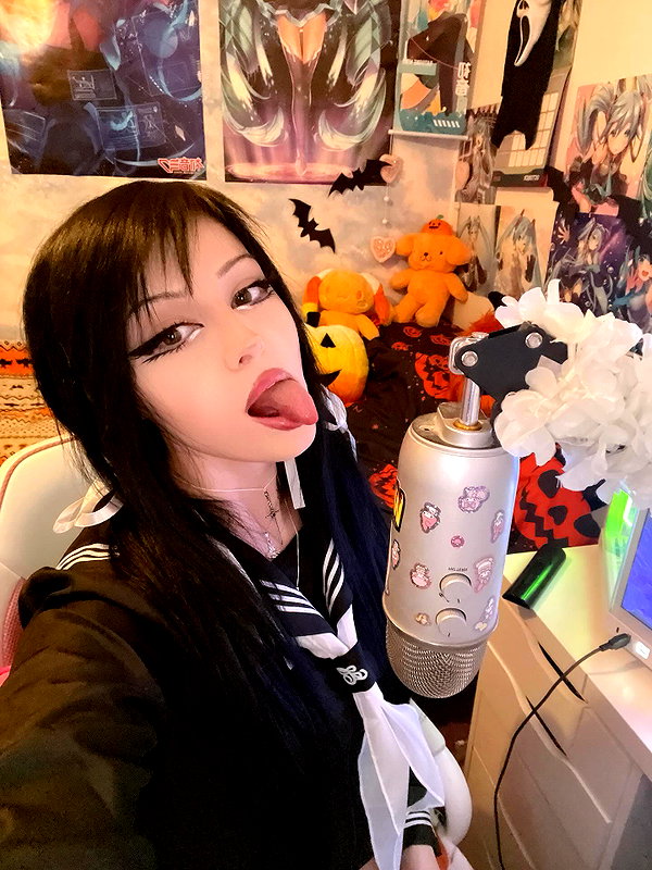 xoreniiiiii instagram image archive image