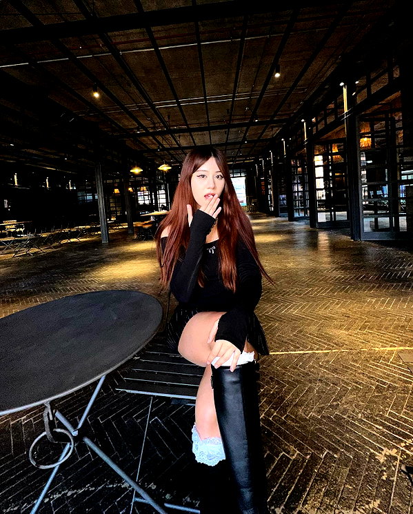 is2tian instagram image archive image