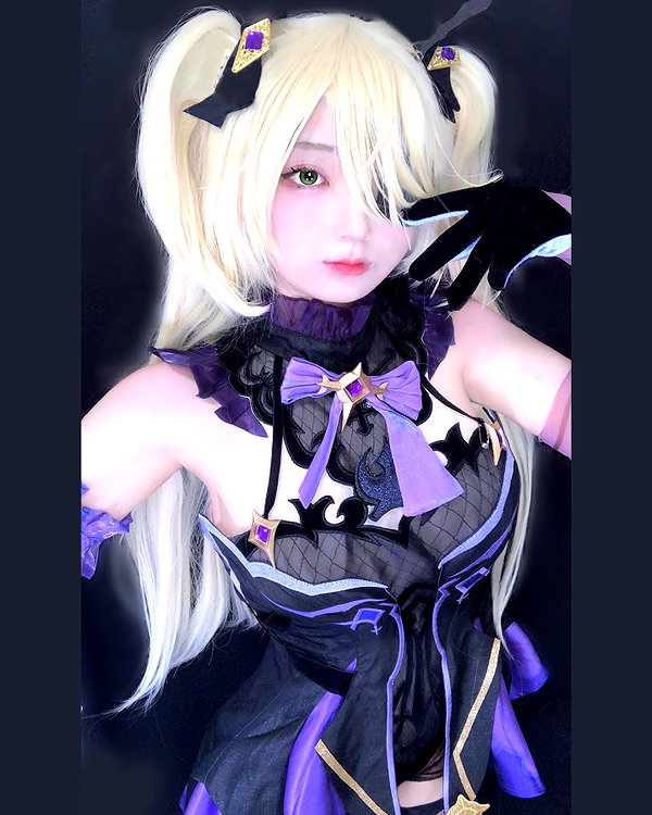 purinn_cos instagram image archive image