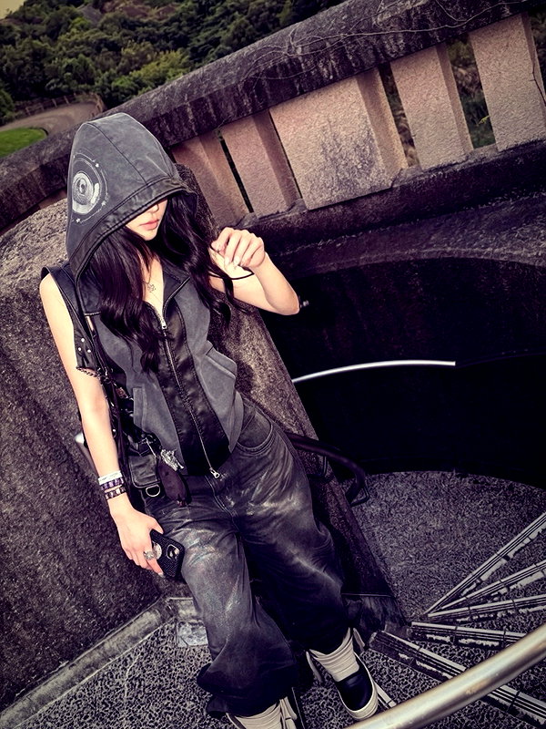 9unxx7 instagram image archive image