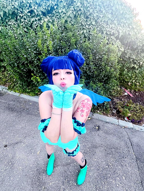 Archived image from @notchicore on Instagram