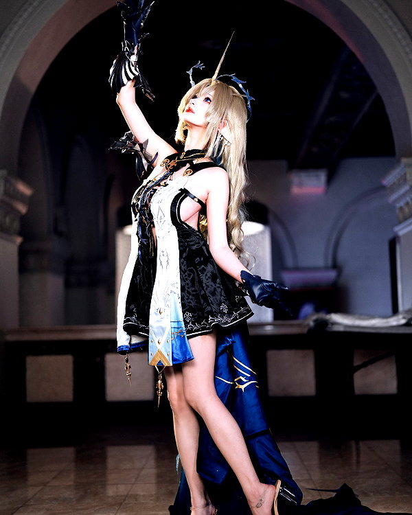 xier_cos instagram image archive image
