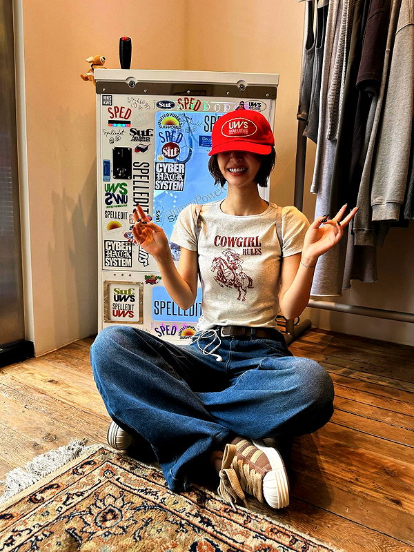 ll.lu1s instagram image archive image