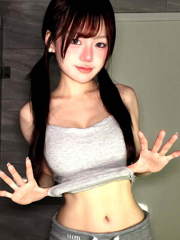150_aiko instagram image archive image
