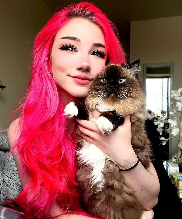 danielle.mercedie instagram image archive image
