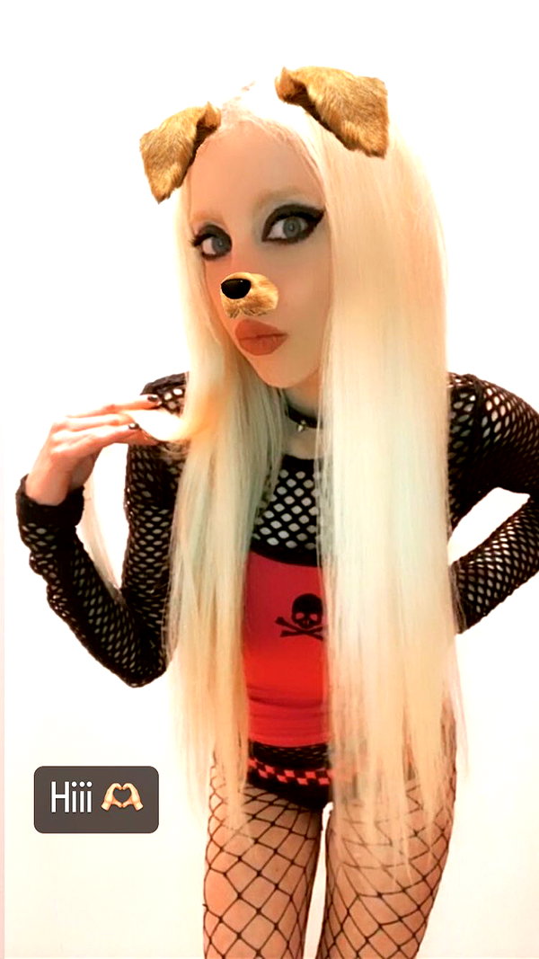 roxiechelon2 archive image