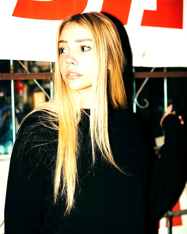 yulia.isakov instagram image archive image