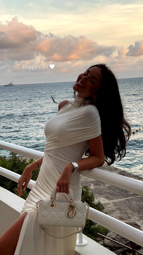 zoeliss instagram image archive image