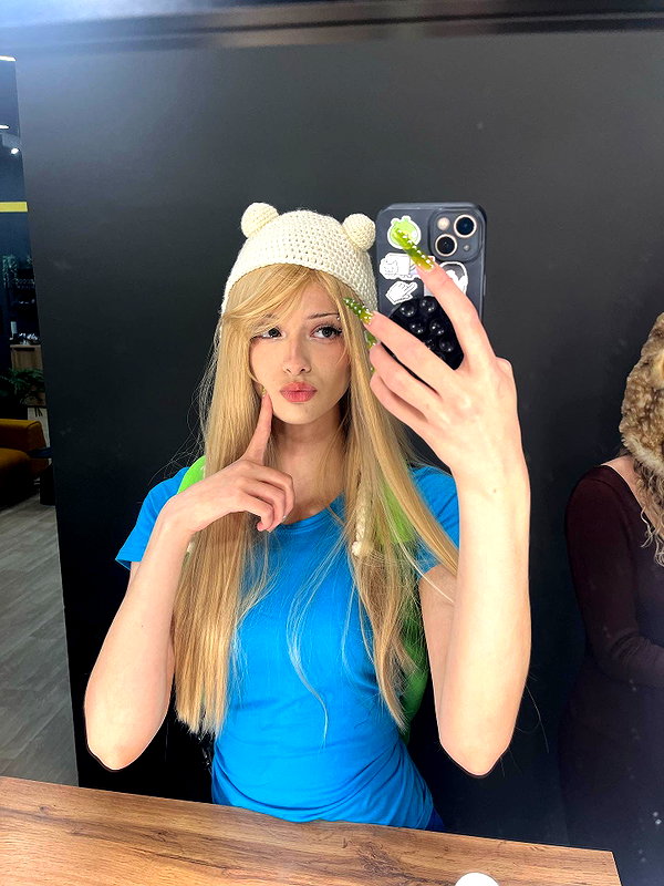 chrisstinalekss instagram image archive image