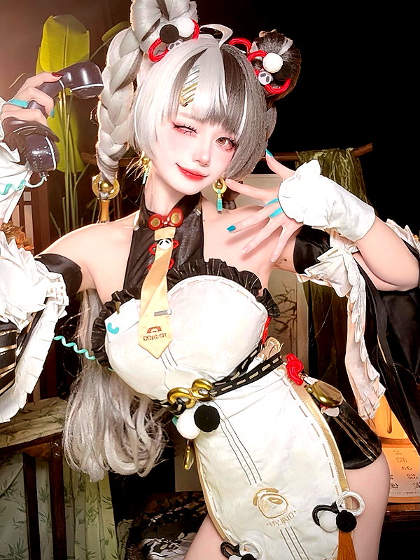 xier_cos instagram image archive image