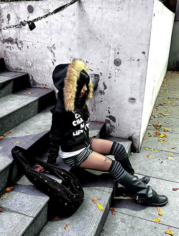 connie.01j instagram image archive image